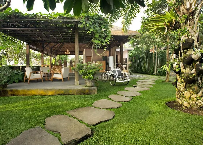 Kayu Villa